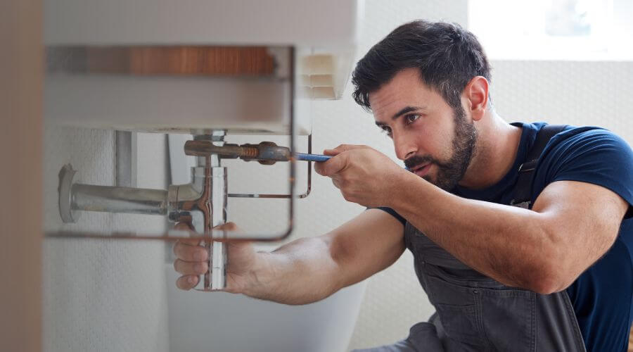 Professional water heater installation services in Coloma, MI
